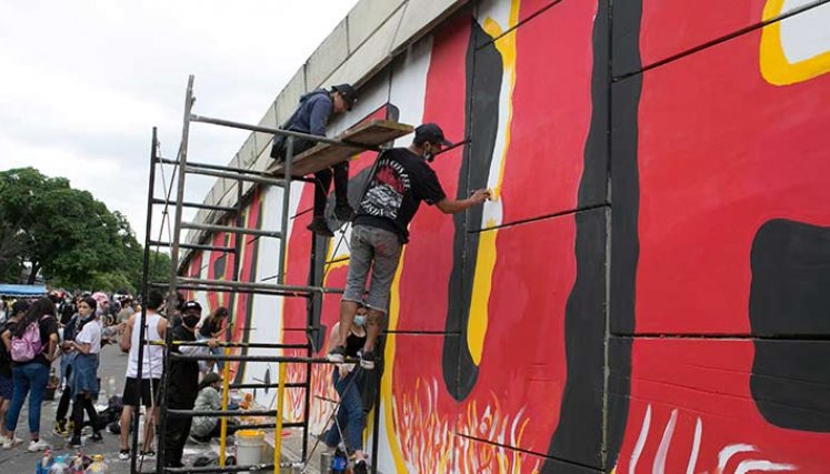 este es el mural que pintaron los jóvenes/Foto Juan Pablo Cohen