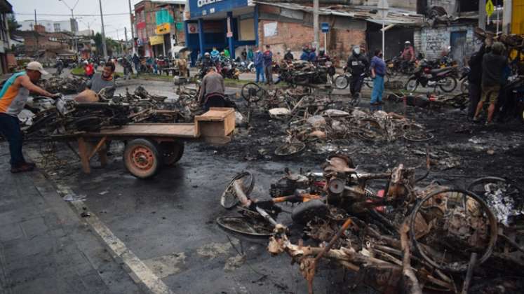 Un panorama desolador se observa en algunos puntos de Popayán, luego de los disturbios registrados este viernes 28 de mayo en la ciudad, en el marco del paro nacional. / Foto: Colprensa