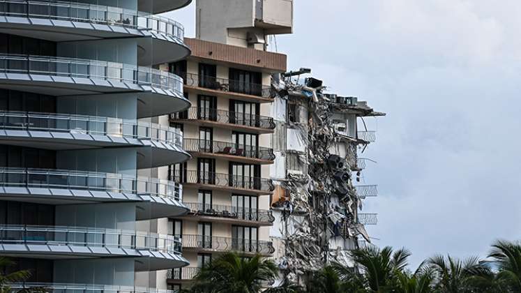 Edificio en la ciudad de Surfside