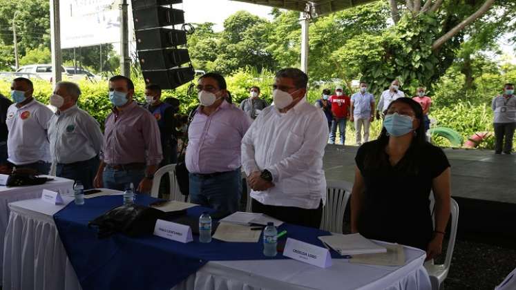 Diferentes representantes del Gobierno Nacional, departamental y local hicieron presencia en el evento. / Juan Pablo Cohen/ La Opinión