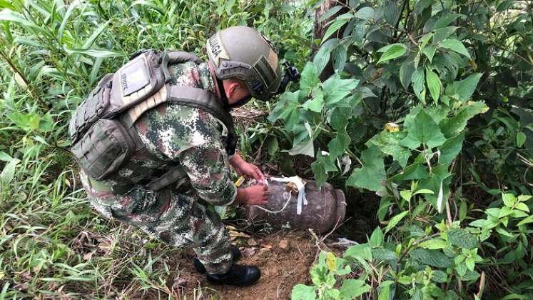 La Trigésima Brigada del Ejército destruyó un cilindro bomba en la vía a Ocaña.