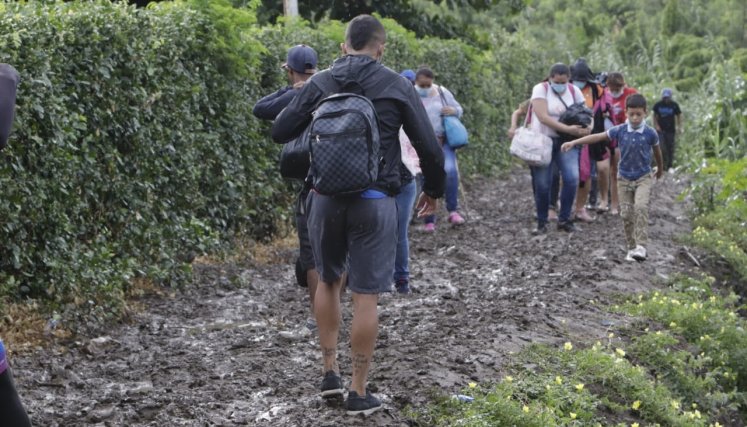 Lo migrantes venezolanos se ven obligados a ingresar a Colombia por las trochas./Foto Alfredo Estévez