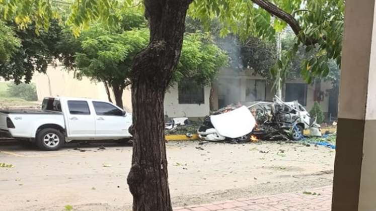 Quien compró la camioneta que usaron para el atentado a la Brigada 30, no dejó muchos rastros.