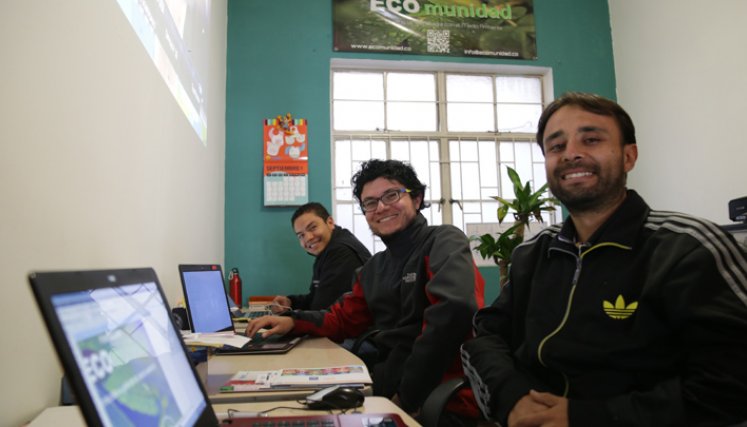 César Ortiz, Leonardo Urrego y Andrés Urrego, creadores de  Recypuntos. 