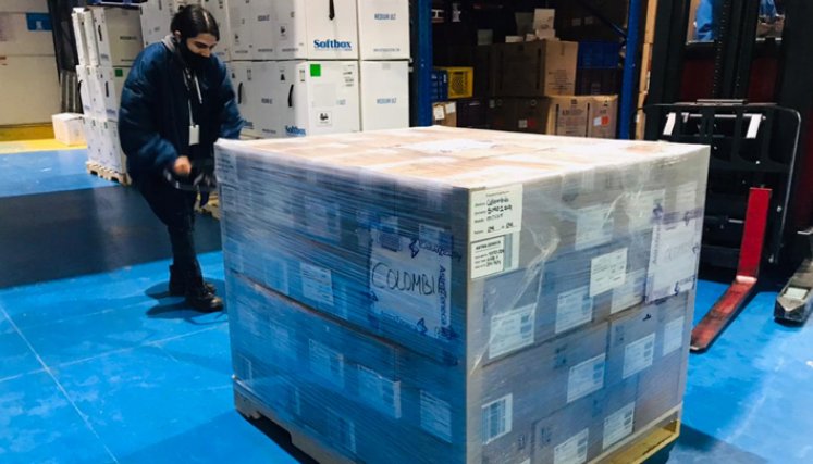 Llegaron 591.100 dosis de AstraZeneca arribaron al país 