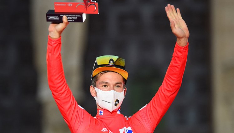 Primoz Roglic Primos Roglic es el primer ciclista en portar la camiseta de líder en la edición 2021 de la Vuelta a España. / Foto: AFO