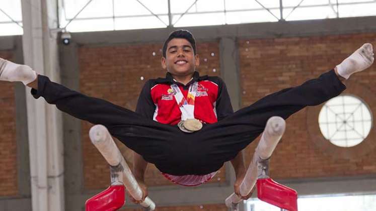 Angel Barajas, gimnasta cucuteño, apoyado por Mindeporte