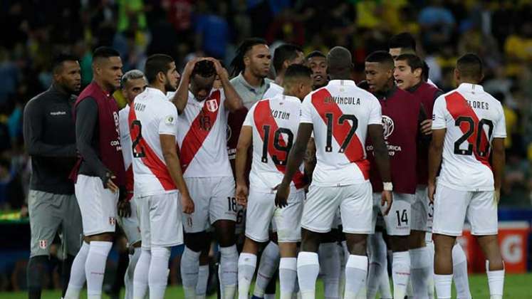 La selección peruana de fútbol también definió la nómina  para los tres juegos de octubre.