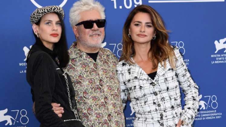 Almodóvar y Penélope Cruz, en la apertura de la Mostra de Venecia