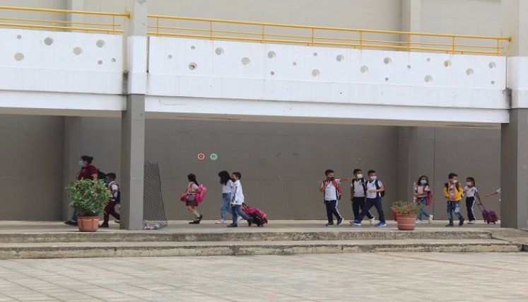 Hasta la fecha, 141.321  estudiantes continúan recibiendo clases desde casa. / Foto: Cortesía 