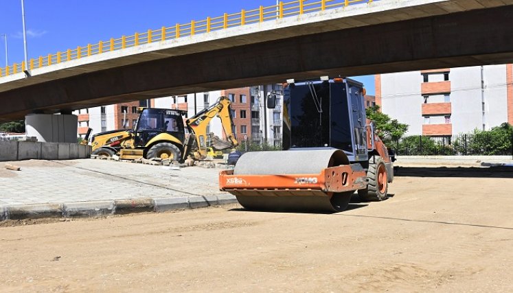 . El objetivo es habilitar la subida y bajada del proyecto vial lo más pronto posible./ Jorge Gutiérrez/ La Opinión