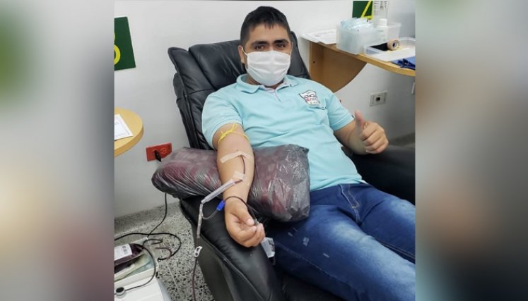 Fermín Alviarez tienen el buen hábito de donar sangre tres veces al año en el banco del HUEM. / Foto: Cortesía