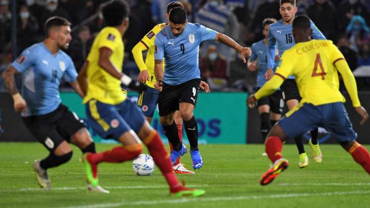 Selección Colombia ante Uruguay