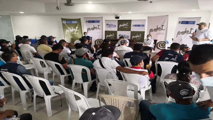 El escenario de diálogo social contó con la participación de cerca de 80 líderes campesinos. Foto: Cortesía / La Opinión