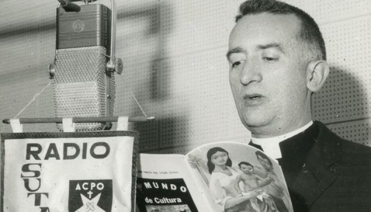Radio Sutatenza nació de manos de la Iglesia Católica del país en el municipio del mismo nombre de Boyacá, bajo el liderazgo del sacerdote José Joaquín Salcedo. / Foto: Banco de La República