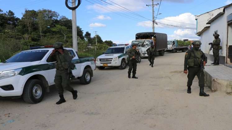 En aras de garantizar seguridad las autoridades de Ocaña se toman por sorpresa algunos sectores donde la comunidad hace denuncias. Foto: Cortesía / La Opinión 