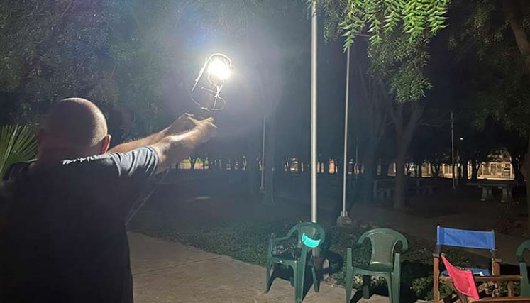 Parque NIM, sin alumbrado público hace más de un año.