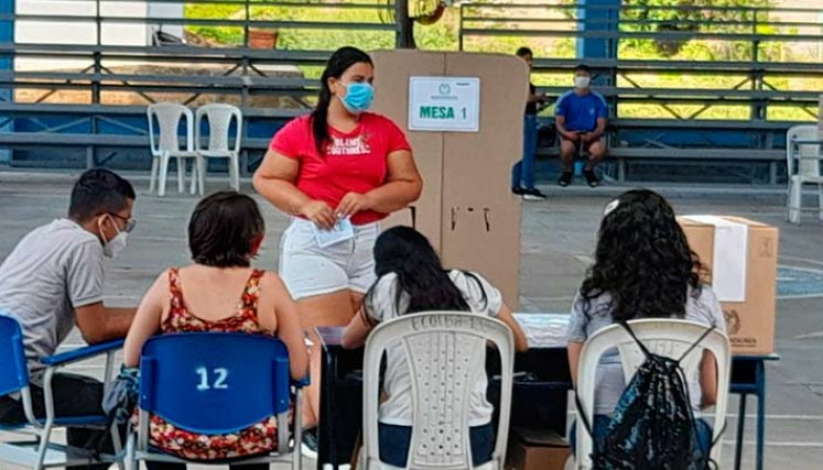 Pocos jóvenes llegaron ayer a las urnas./Foto Pablo Castillo