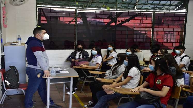 Los estudiantes se reencontraron con sus compañeros luego de dos largos años. / Foto: Pablo Castillo / La Opinión 