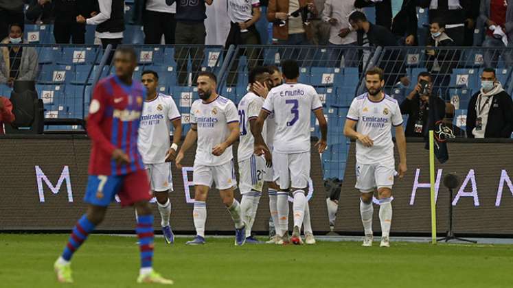 Real Madrid superó al FC Barcelona en las semifinales de la Supercopa de España. 