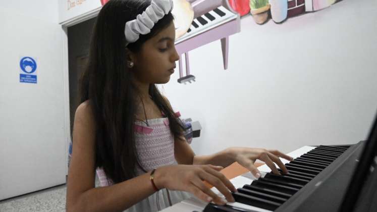 ZOE MANTILLA: LA CUCUTEÑA DE 10 AÑOS QUE HACE MAGIA EN EL PIANO