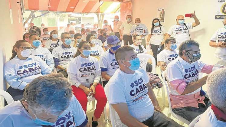  Los simpatizantes de la congresista la acompañaron en las diferentes actividades de campaña que presidió. / Foto cortesía 