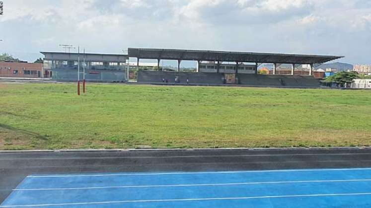 La Grama del estadio Centenario de Atletismo de Juan Atalaya ha sido recuperada después de diez años.