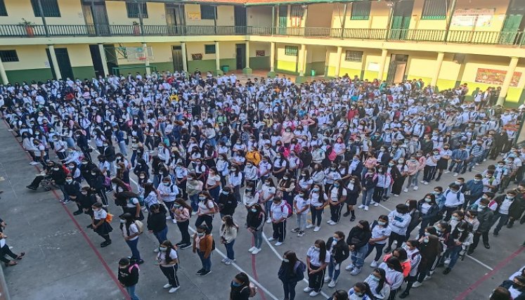Radiografía de la educación en Ocaña Gran número de estudiantes se hacen presentes en las instituciones educativas.
