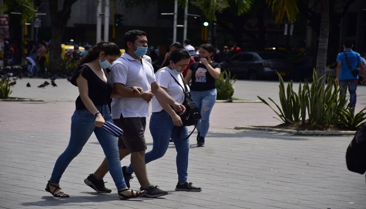 Profesionales de la salud aseguran que, el tapabocas debe seguirse usando aunque no hayan afectaciones severas de COVID.  / Foto : Cortesía / La Opinión