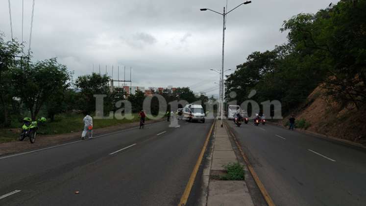 Un peatón es arrollado en la Autopista Internacional