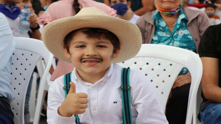 Los niños disfrutan de los concursos para generar conciencia ambiental.