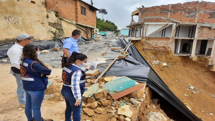 Expertos adelantan estudios geológicos para remediar el daño.