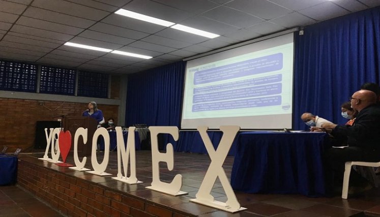 El foro binacional se realizó ayer en el auditorio Andrés Entrena Parra de la UDES. Foto:Rubí Scamilla/La Opinión