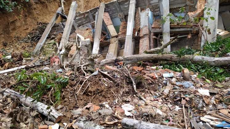 Esta es la novena casa que se cae desde que inició la emergencia. / Foto: Cortesía 