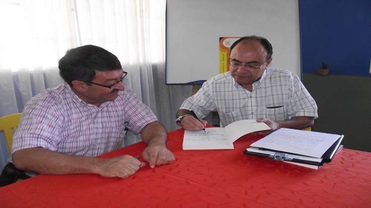 En los municipios de la provincia se habla el Ocañol. médico siquiatra escribe diccionario con voces y modismos de esta zona del país.