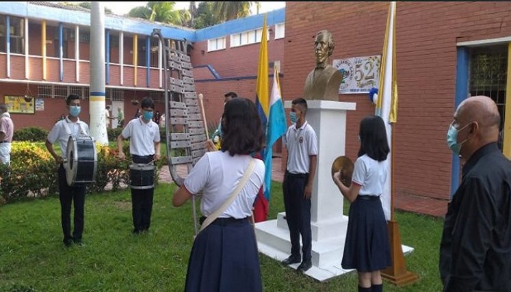 Conmemoración inició con honores a Jose Eusebio Caro./Foto: Cortesía./La Opinión.