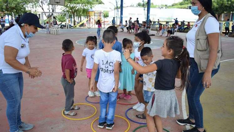 Niños de La Ermita reciben atención de la alcaldía./Cortesía