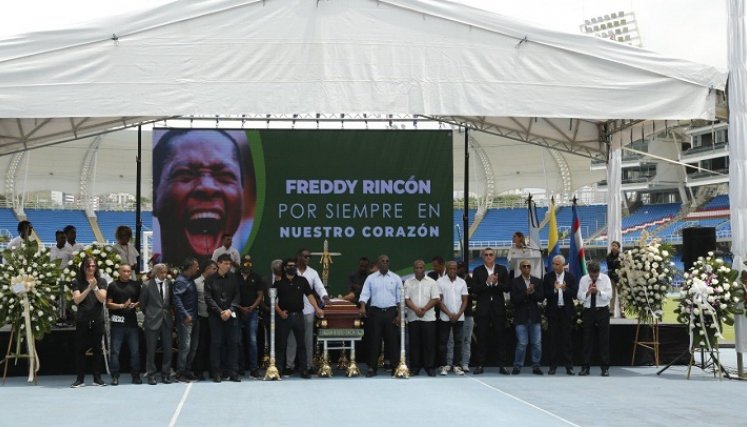 El homenaje a Freddy Rincón en el estadio Pascual Guerrero