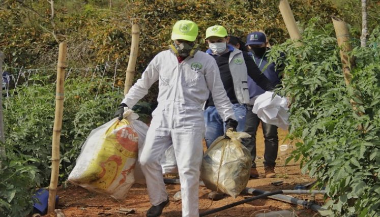 La Unidad Técnica Ambiental traza estrategias para evitar la contaminación de las fuentes hídricas. / Foto: Cortesía / La Opinión 