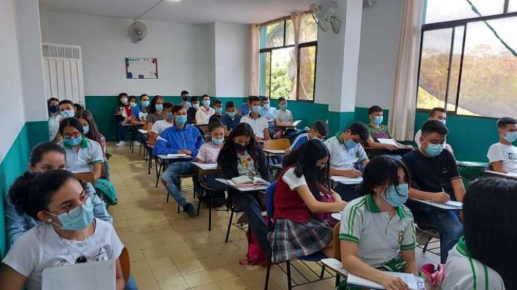 En los colegios se hace el seguimiento a todos los protocolos de bioseguridad para el regreso gradual, seguro y efectivo de los niños a las aulas de clases. / Cortesía/ La Opinión 