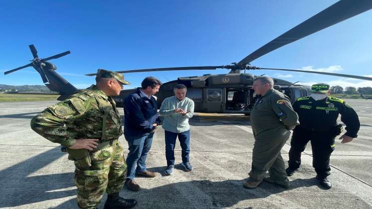 Sobrevuelo del ministro de Defensa. / Foto: Colprensa