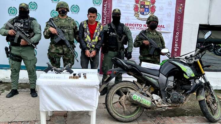 Alias 'Esteban' y 'Jhon Jairo' fueron capturados luego de enfrentarse con uniformados.