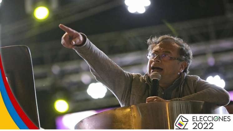 En la Plaza de Bolívar de Bogotá, se realizó el cierre de campaña del candidato presidencial, Gustavo Petro y su fórmula vicepresidencial, Francia Márquez./Foto: Colprensa-Sergio Acero