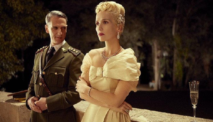 Este martes se estrena la serie 'Santa Evita'