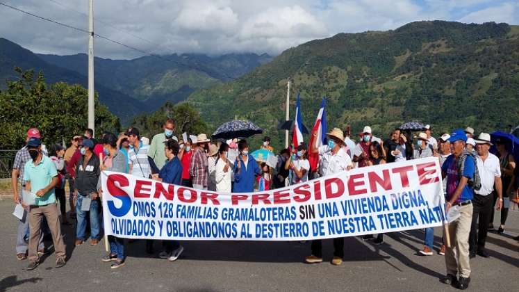 Familias damnificadas de Gramalote exigen sus viviendas