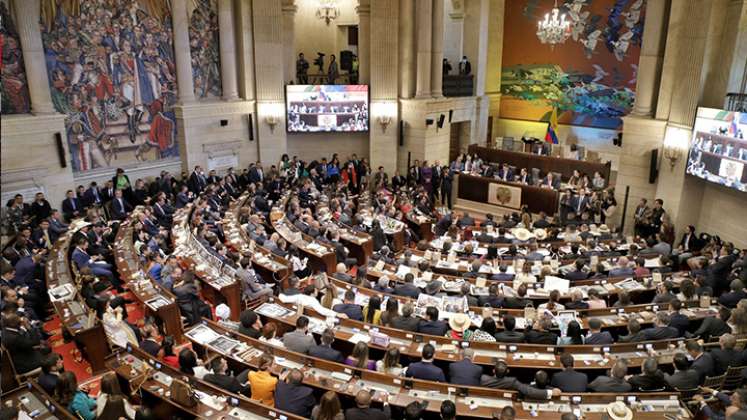 Protestas, gritos, abucheos al presidente Iván Duque, algarabía y mucho caos, fue lo que se vio el 20 de julio, en la instalación del Congreso./ Foto Colprensa