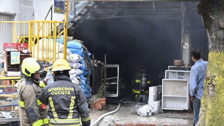 Incendio en una ferretería de Cúcuta