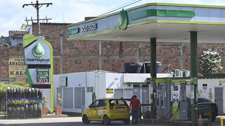 La eliminación del subsidio de la gasolina es uno de los puntos que más preocupa de la reforma./Foto Jorge Gutiérrez-La Opinión