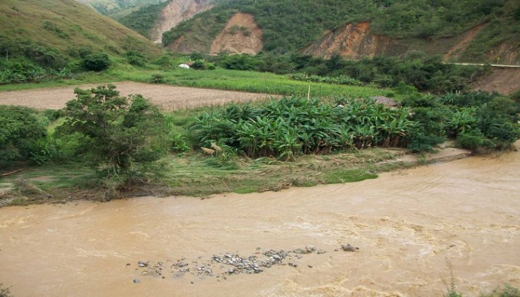 Ante los riesgos de crecientes súbitas e inundaciones se declara la alerta roja en el río Algodonal que atraviesa la zona del Catatumbo.