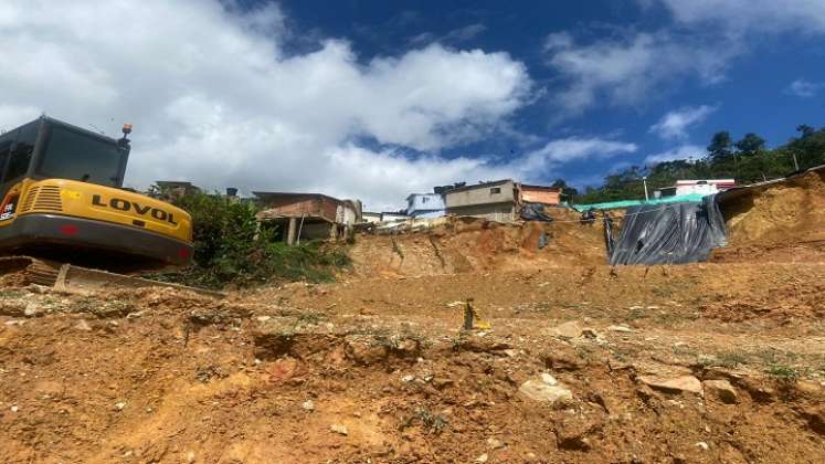 Habitantes del municipio de Convención solicitan celeridad en los trabajos del muro de contención antes que ocurra una tragedia mayor.